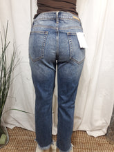 Load image into Gallery viewer, Alexa Light Denim Slim Boyfriend Jeans