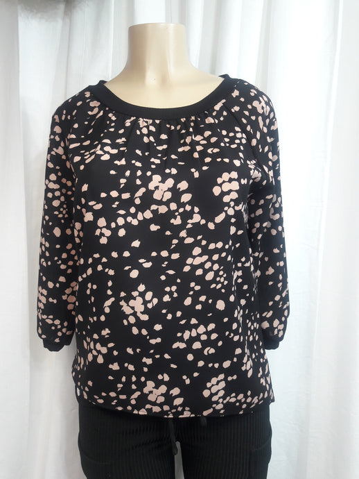 *CLEARANCE* Black and Mauve 3/4 Long Sleeve Printed Top