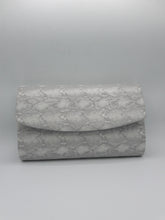 Load image into Gallery viewer, Snake print shiny crossbody