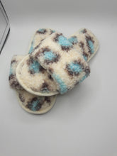 Load image into Gallery viewer, Animal Print Plush Slippers