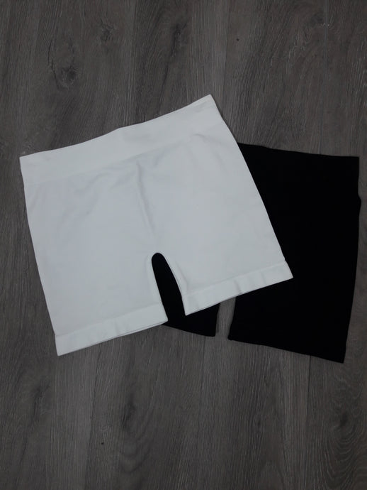 Terry Black Or White Stretchy Botton Shorts