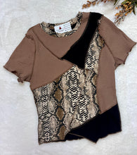 Load image into Gallery viewer, *CLEARANCE* Anna Snake Print Top Stitching Ribbed Crop Top