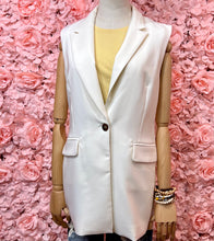 Load image into Gallery viewer, Kendra Khaki Or Ivory Sleeveless Single Breasted Vertigo Vest Blazer