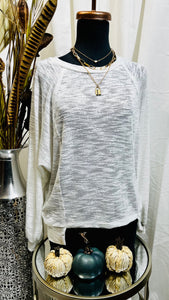 White Breathable Knit Long Sleeve with Round Neckline Top