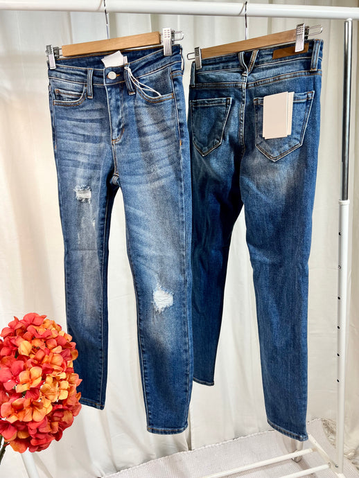 Distressed Mid Rise Ankle Skinny