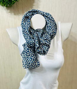 Daisy Blue Flower Print Scarfs