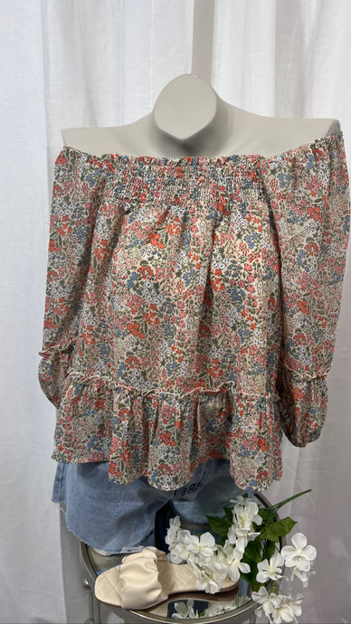 Felicia 3/4 Sleeve Floral Flowy Top