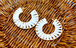 Daysy Raffia Hoop Push Back Earrings