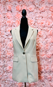 Kendra Khaki Or Ivory Sleeveless Single Breasted Vertigo Vest Blazer