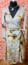 Load image into Gallery viewer, Ivonne Ivory Crushed Velvet Floral Midi Dress