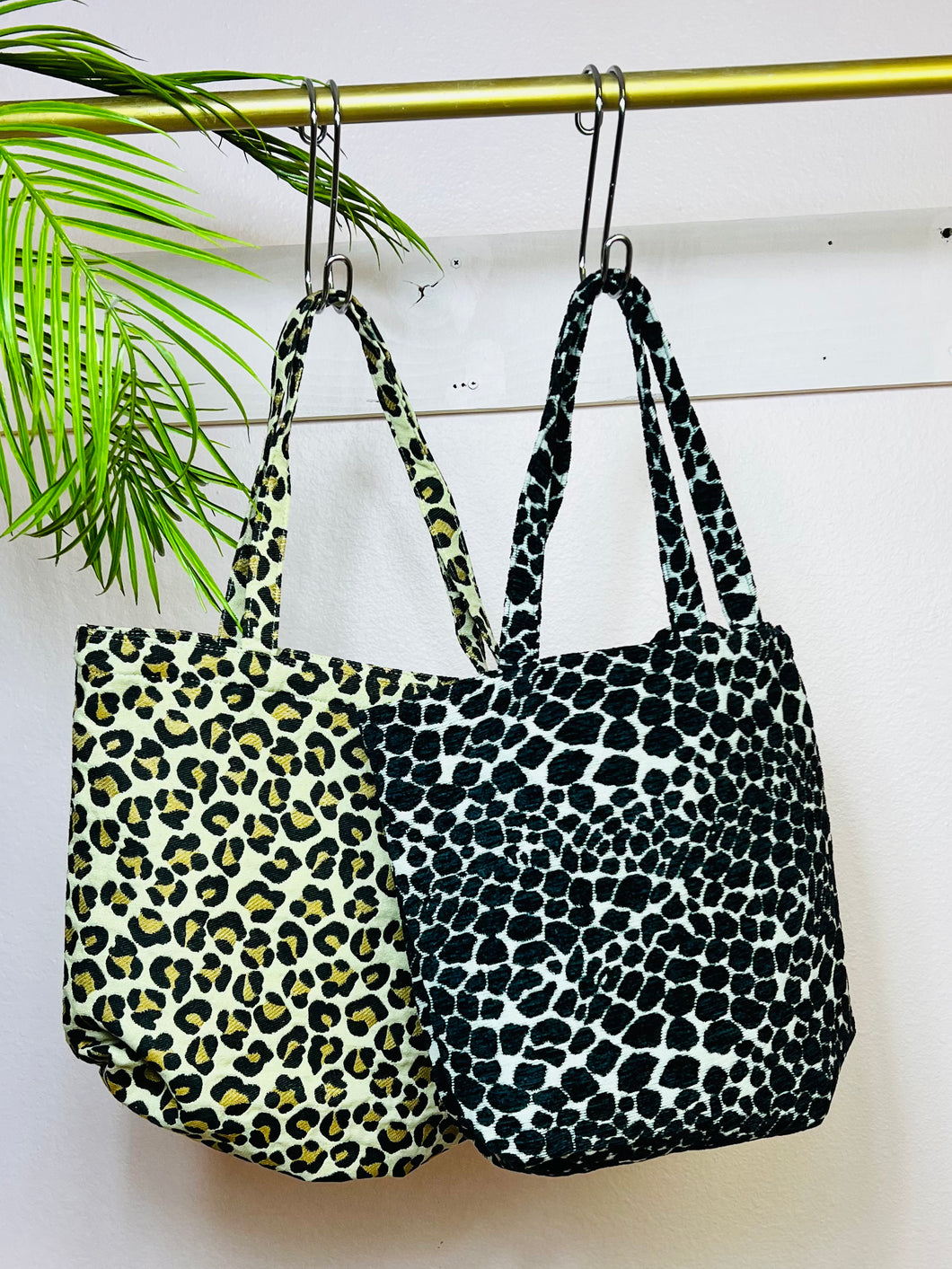 Africa Fuzzy Animal print totes