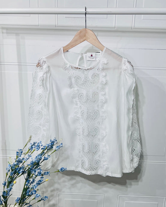 *CLEARANCE* White Round Neck Lace Blouse