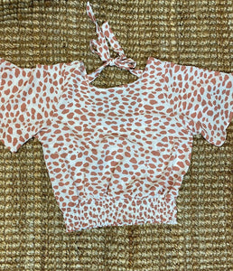 Clearance** Clay Animal Pattern with Dolman Flowy Sleeved Top